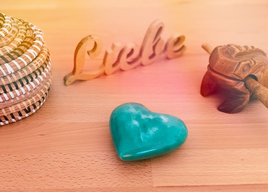 Systemische Beratung und Familienaufstellung in Osnabrück Belm. Beate Meyer zu Driehausen, Familienstellen mit Figur & Familienaufstellung in Präsenz. Kinderwunsch & Familienglück